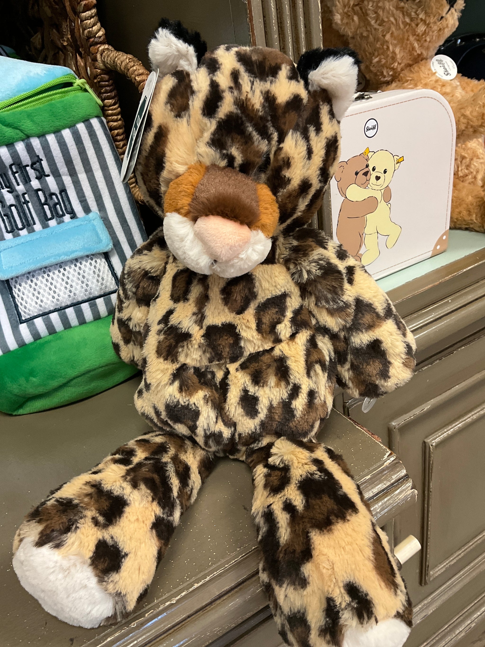 E72135FB-8317-48D2-B20F-